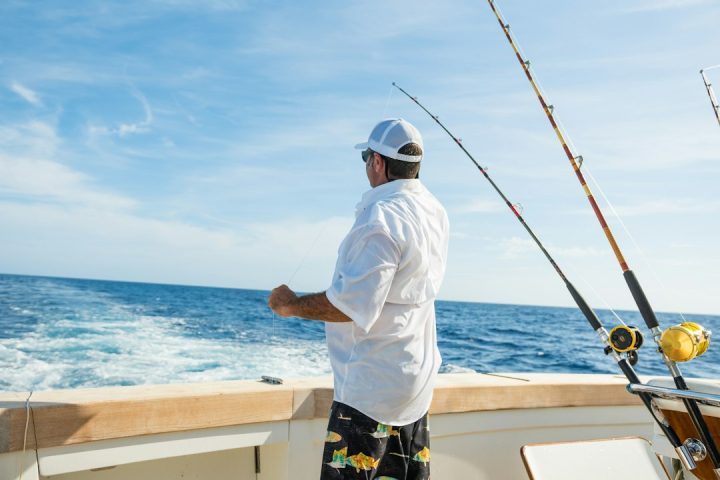 Pourquoi le permis hauturier transforme votre expérience de pêche en mer ?