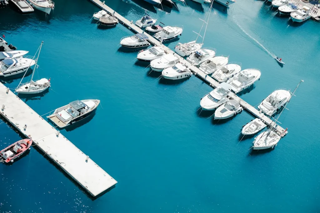 Port de plaisance vu du ciel