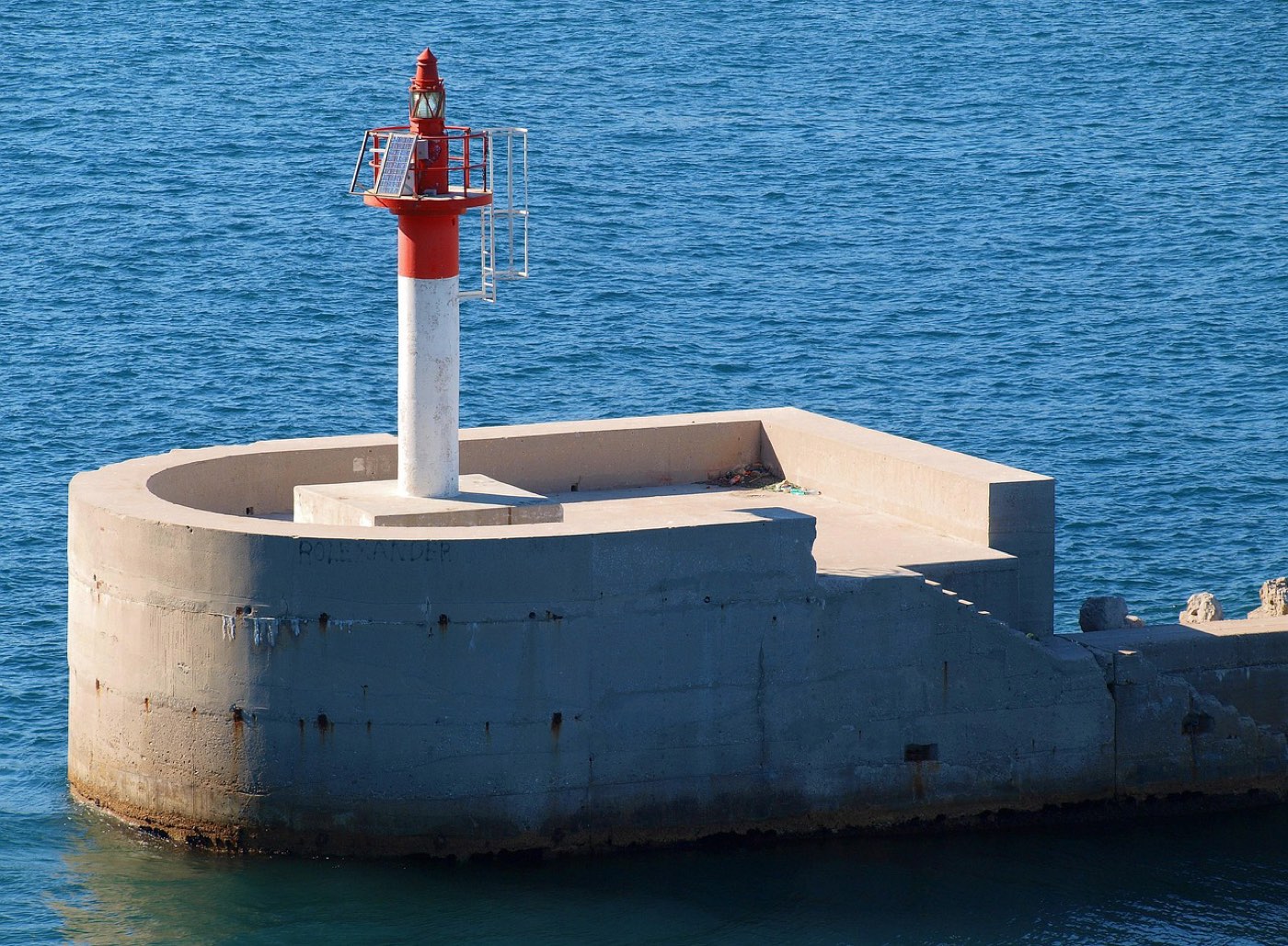 Balises et signaux maritimes : signification des six types