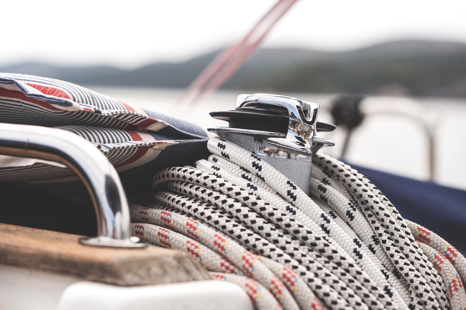 Équipement nautique occasion : ce qu'il faut vérifier avant d'acheter